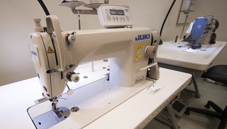 Швейные предприятия могут получить субсидии на стимулирующие выплаты молодым специалистам